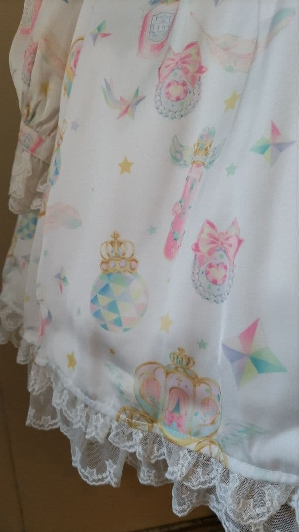 No.2881_海外ロリィタ_未使用白宝石香水瓶柄ツルツル生地簡易パニエセット
