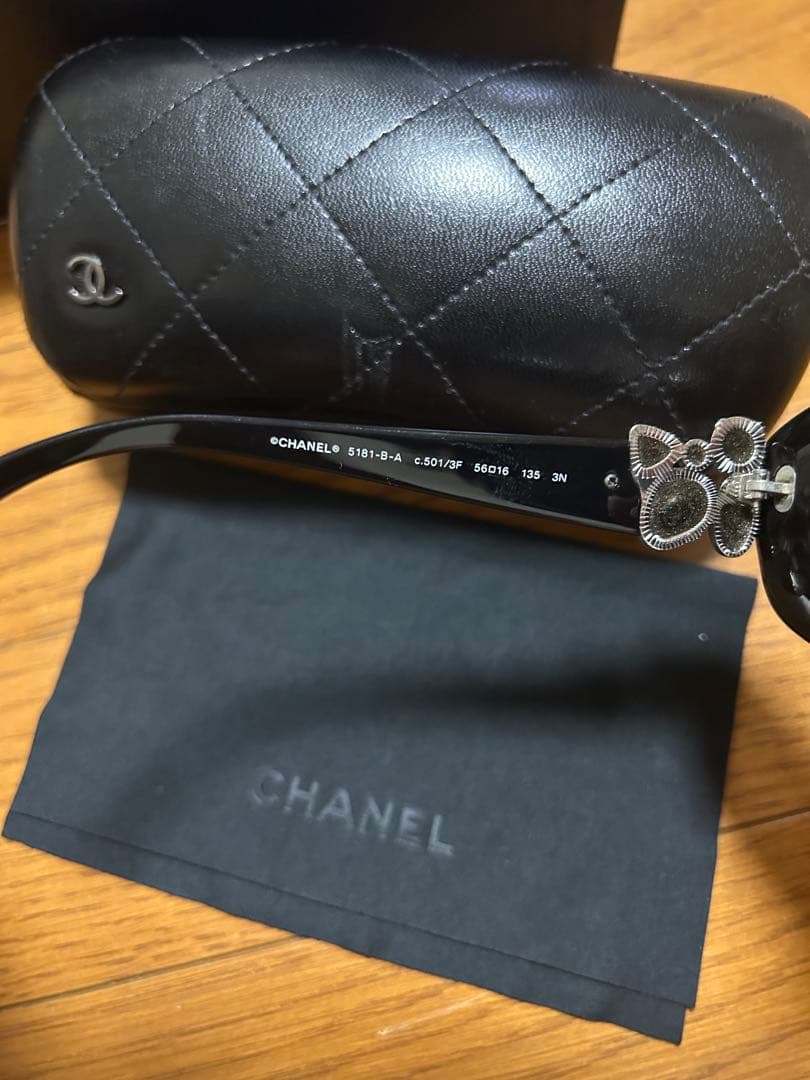 CHANEL ブラック サングラス 5018