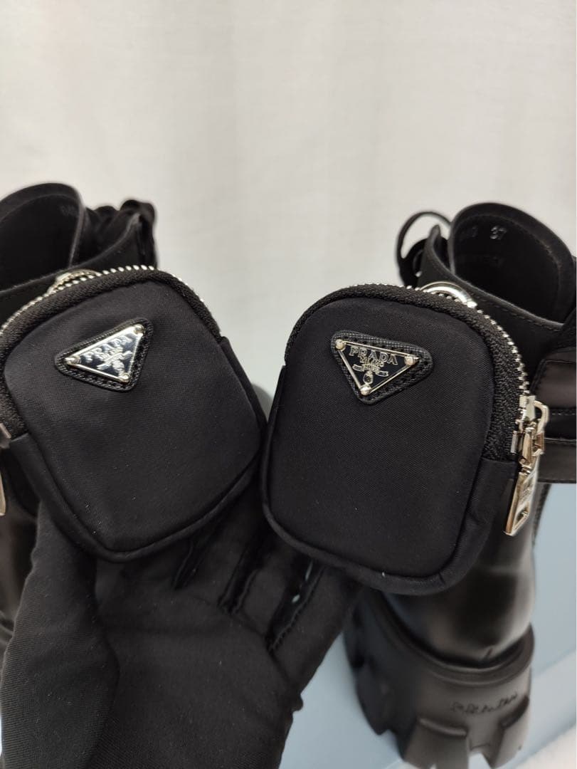 PRADA モノリス ブーツ 23.5黒