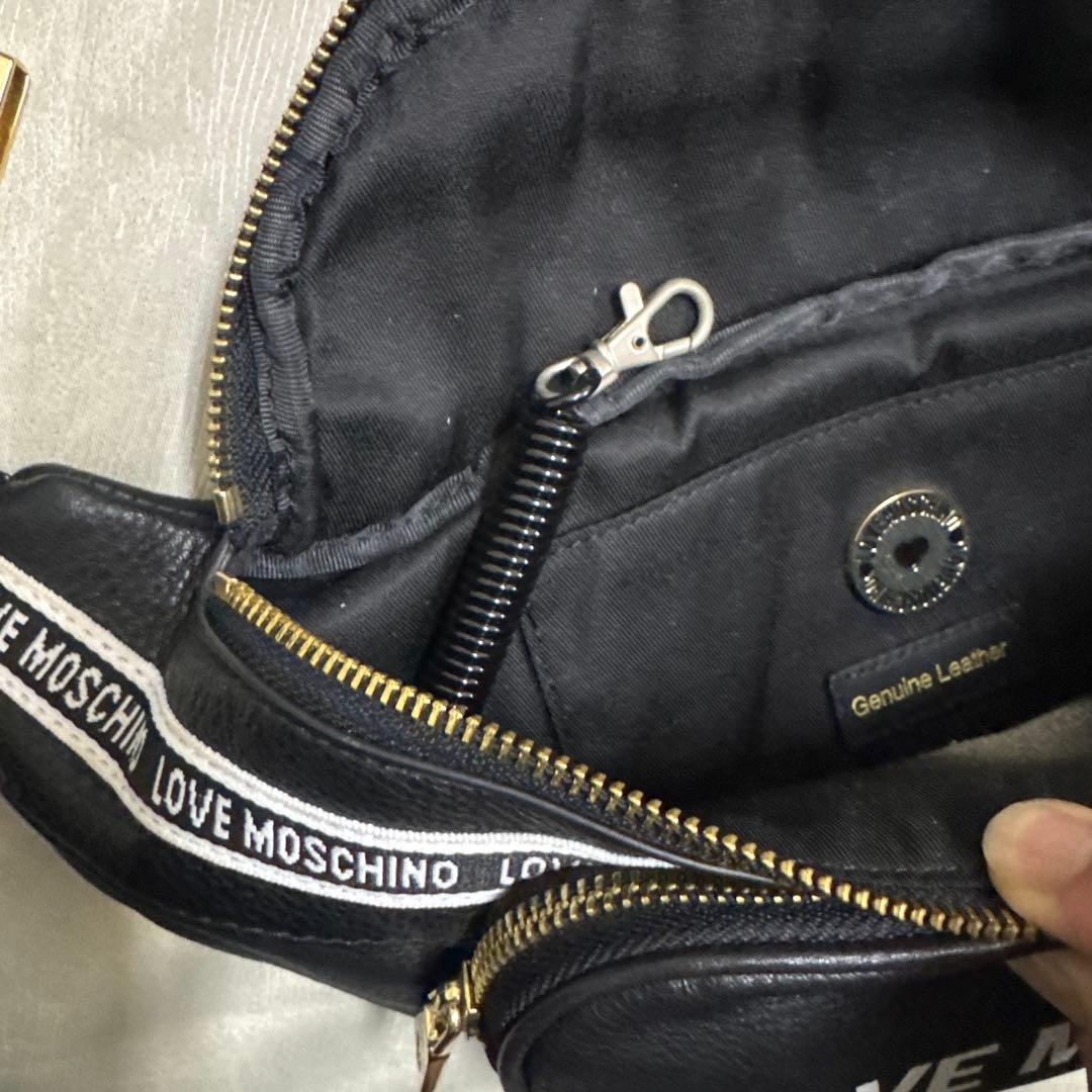 LOVE MOSCHINO ボディバッグ 黒GENUINE LEATHER