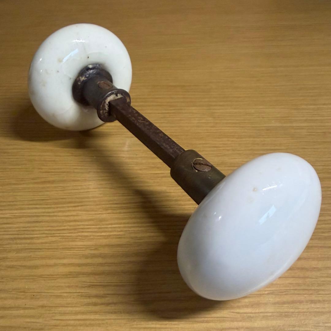 アンティーク ヴィンテージ ドアノブ used 白い陶器製ドアノブ