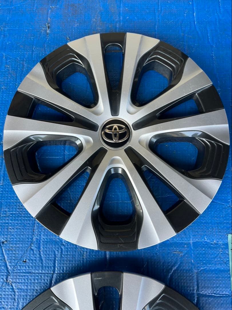 トヨタ　50プリウス　ZVW50 ホイールキャップ　※フォロー割OK