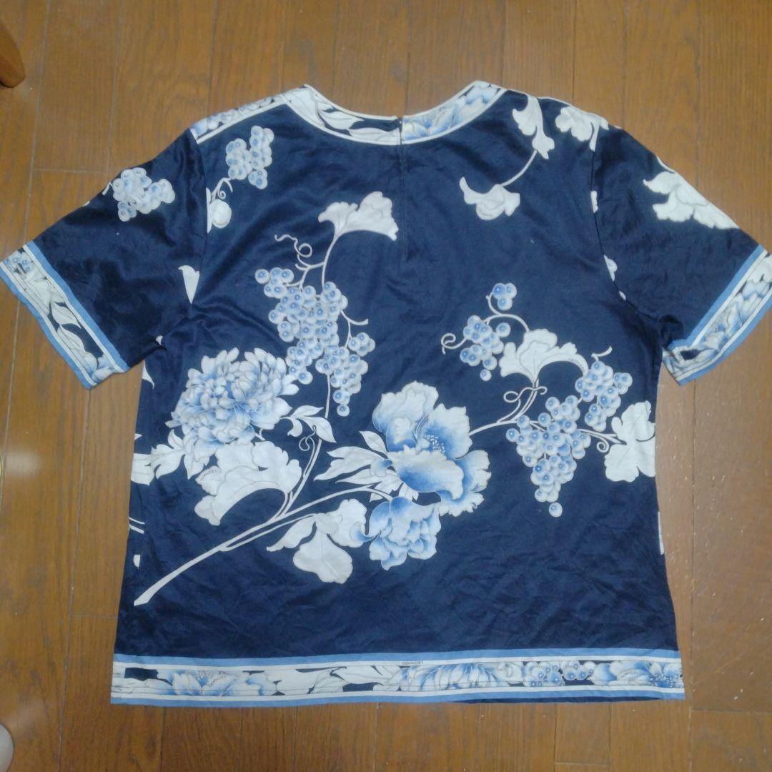 《大きいサイズ》LEONARD ネイビー 花柄 半袖トップス　LLサイズ