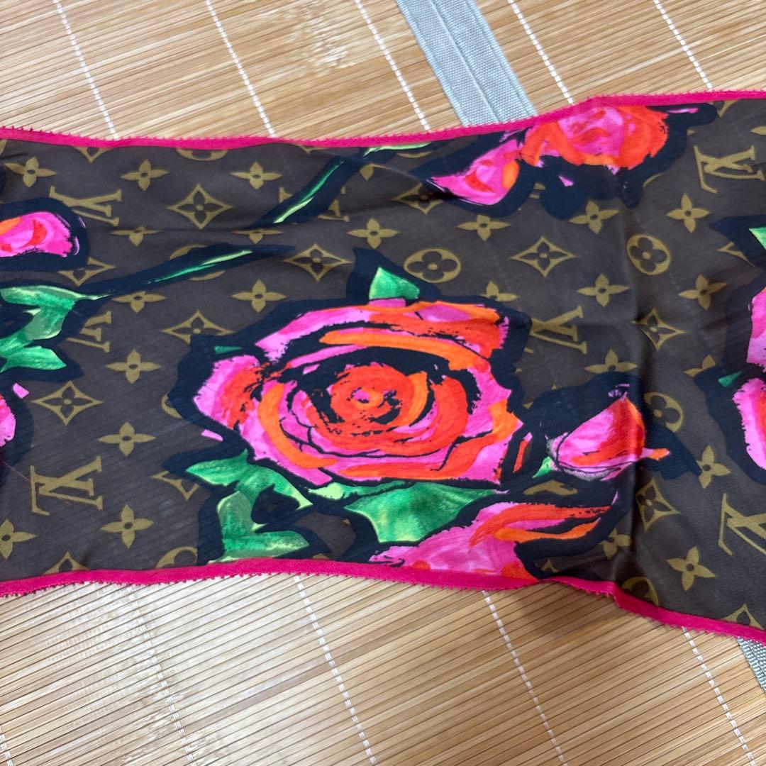 LOUIS VUITTON ルイヴィトン　薔薇柄　ストール　スカーフ