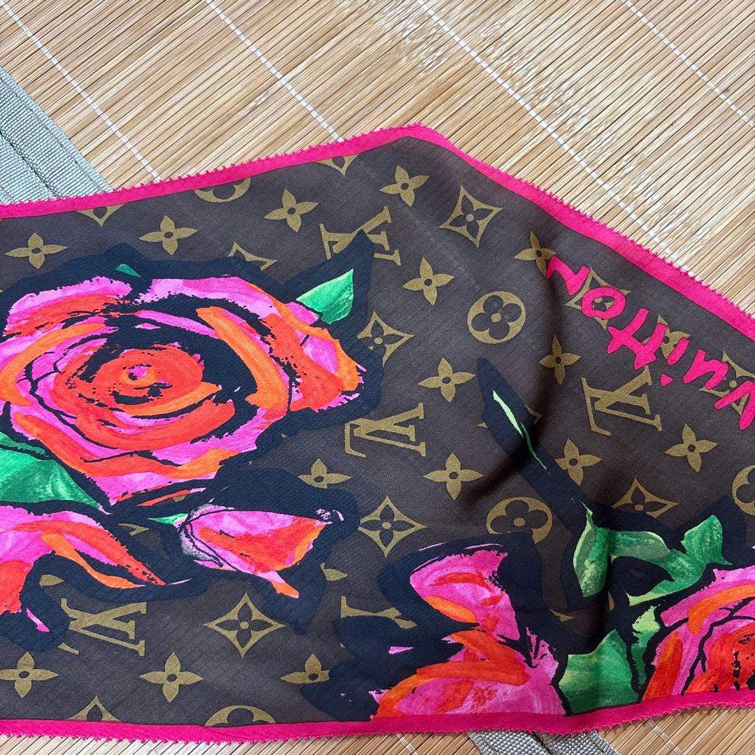 LOUIS VUITTON ルイヴィトン　薔薇柄　ストール　スカーフ