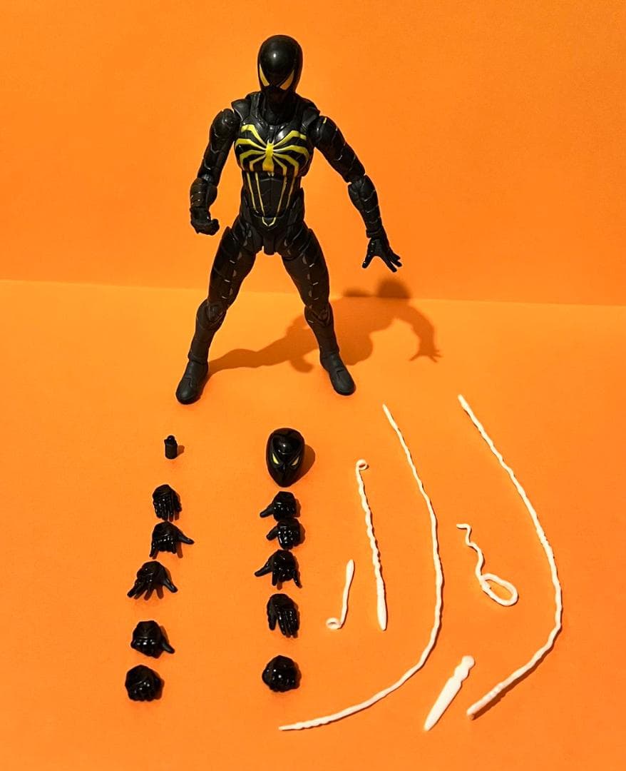 フィギュアーツ　marvelsスパイダーマン アンチオックスーツ