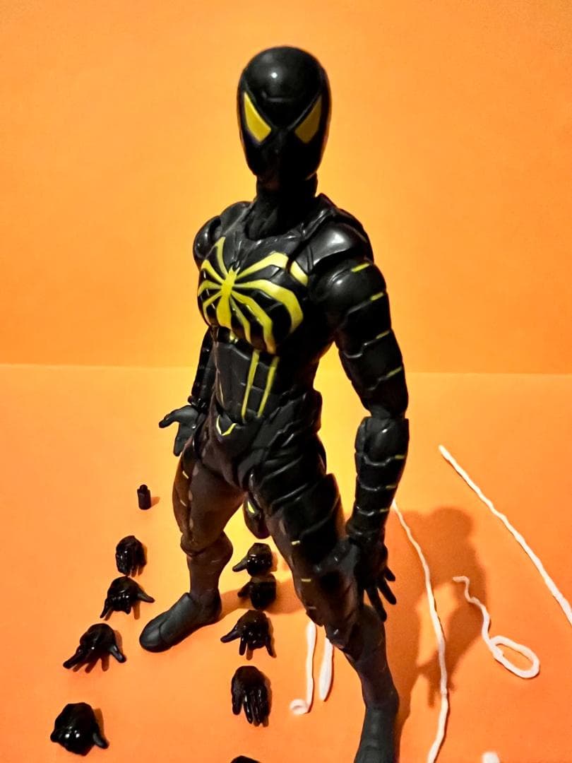 フィギュアーツ　marvelsスパイダーマン アンチオックスーツ