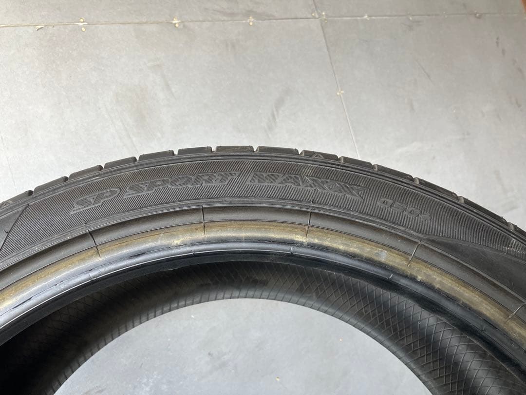 送料無料！ダンロップ SP SPORT MAXX 050+ 245/40R19