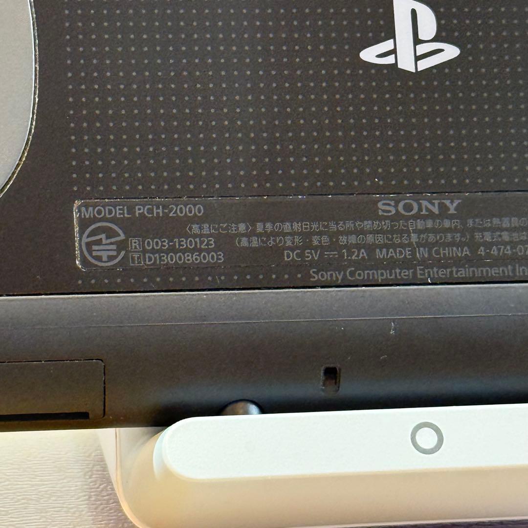 4-202 PSVITA PCH-2000 ブラック