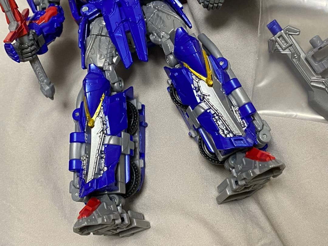 国内版　トランスフォーマー TS-03 オプティマスプライム スタジオシリーズ