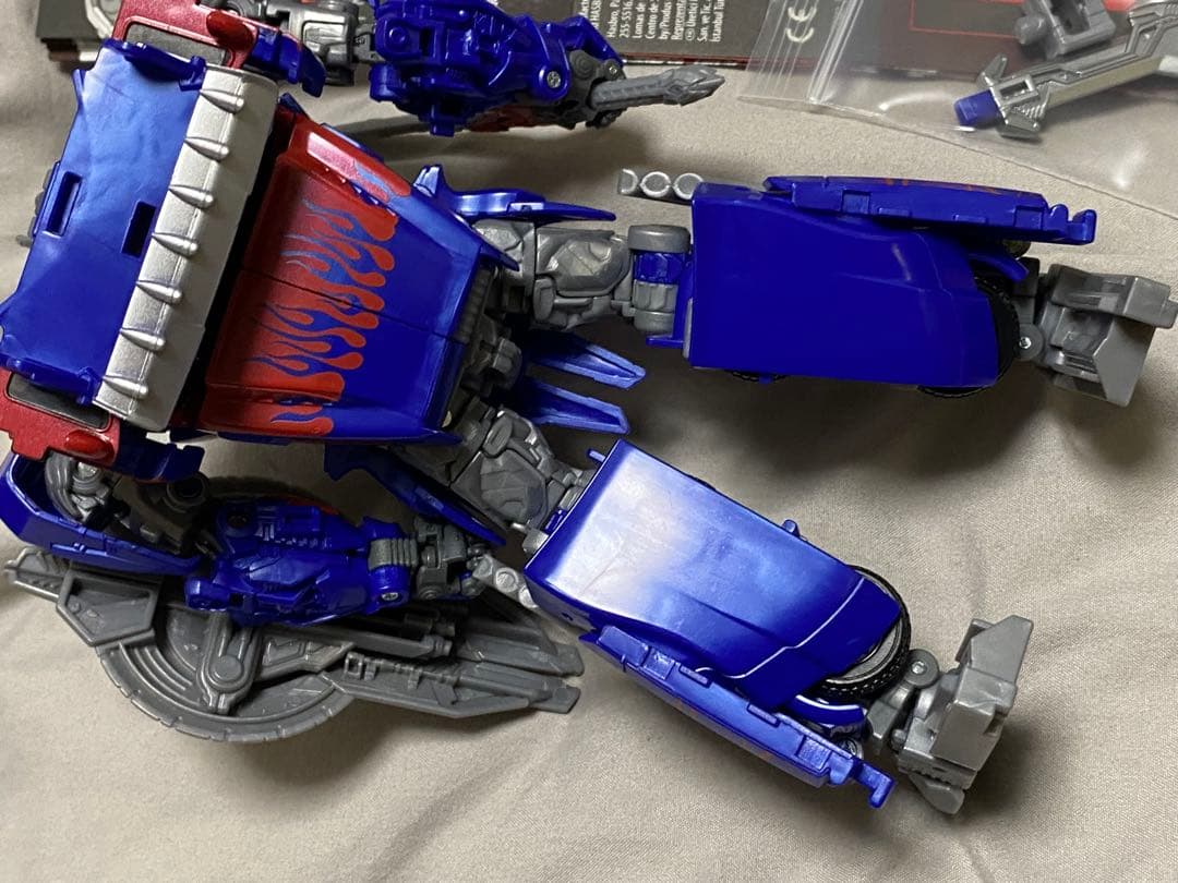 国内版　トランスフォーマー TS-03 オプティマスプライム スタジオシリーズ
