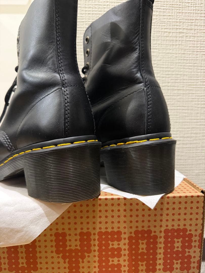 Dr. Martens 8ホールブーツ CLEMENCY 25436001
