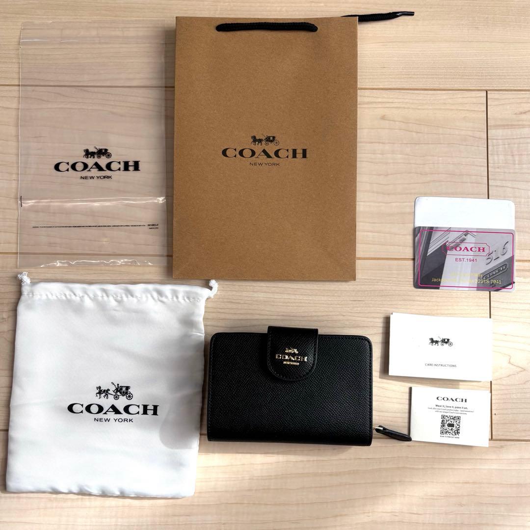 COACH コーチ　二つ折り財布　ブラック