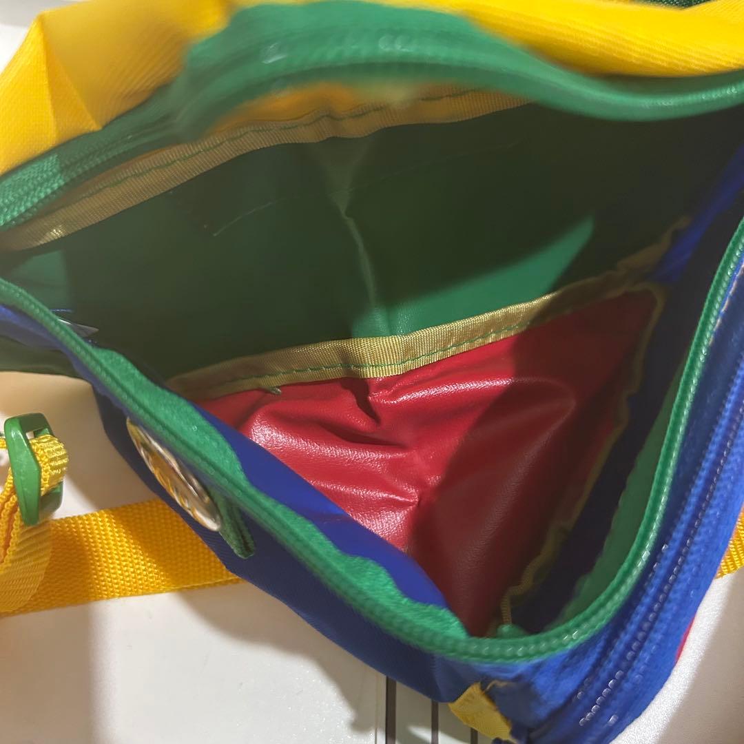 美品■UNITED COLORS OF BENETTON ウエストポーチ　2点