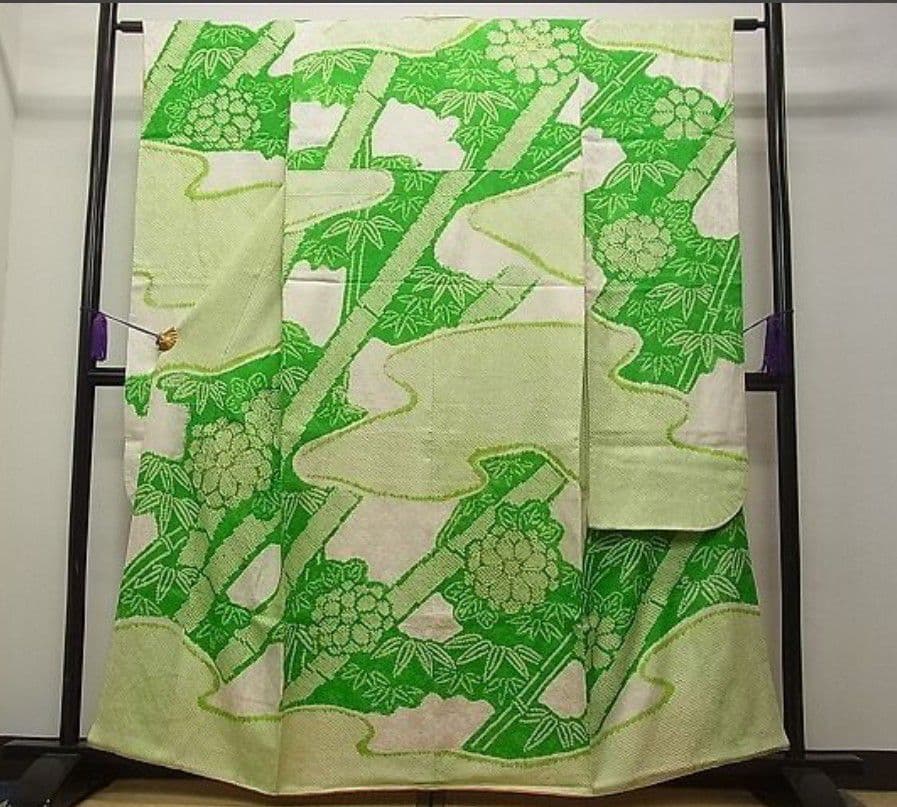 豪華振袖　駒刺繍　絞り　笹竹花文　三越扱い　逸品　成人式　パーティー お見合い