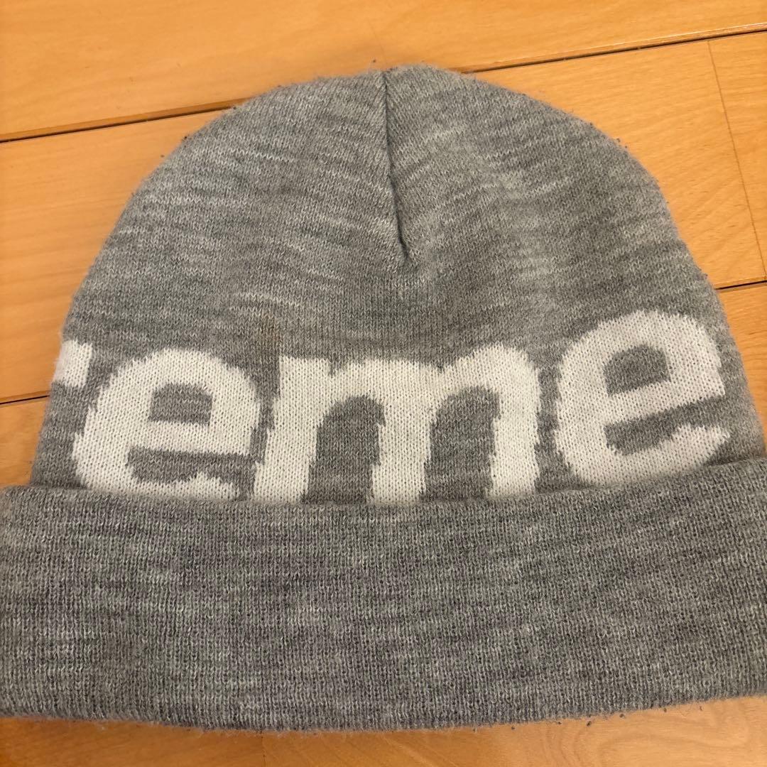 Supreme ニット帽 グレー ロゴ入り