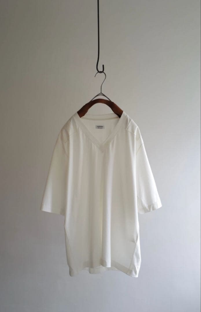 柿乃葉 MAATEE&SONS Hand St V Neck Tee