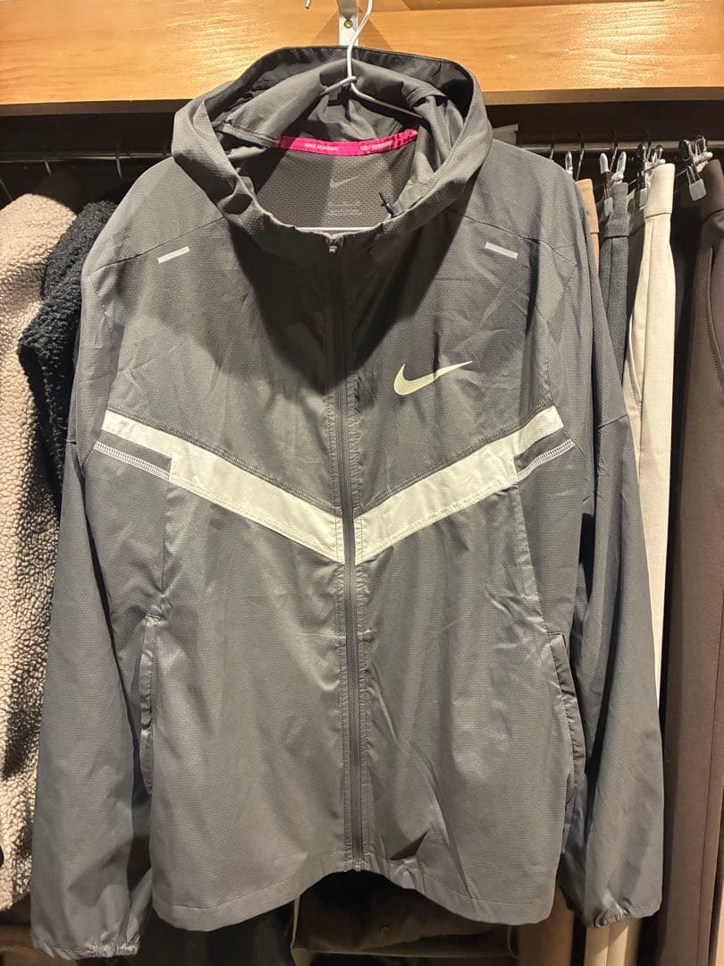 NIKE レペル ウィンドランナー \"EKIDEN\"UV ランニングジャケット