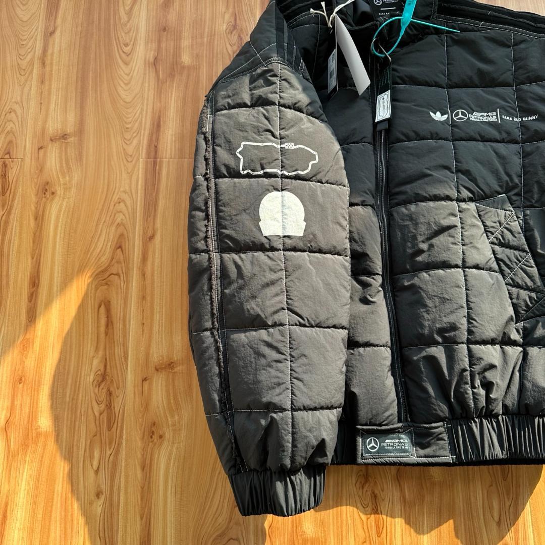 ジャケット・アウター Adidas Bad Bunny Mercedes-AMG F1 Jacket