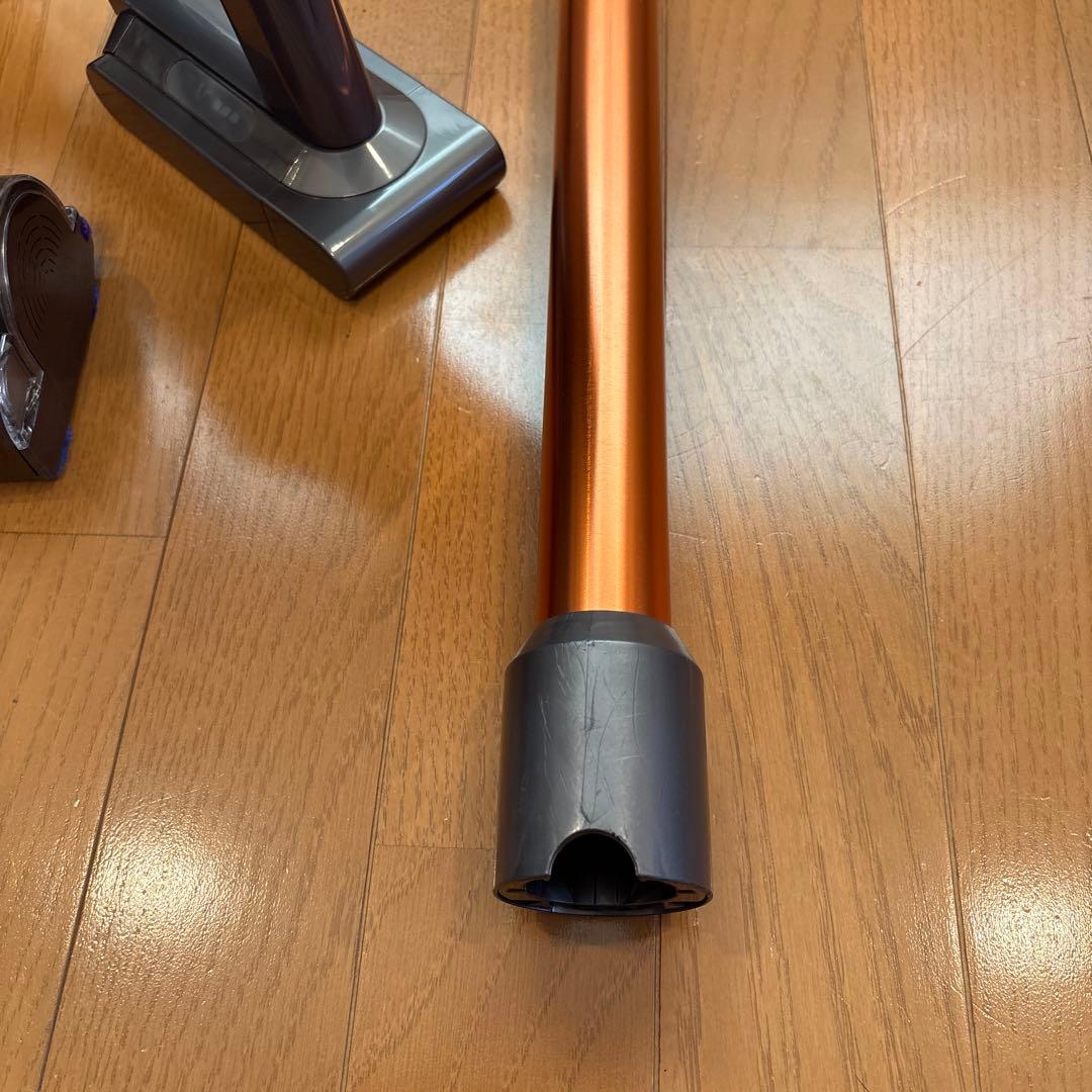 ダイソン　V10 SV12美品　分解洗浄除菌整備済み　④