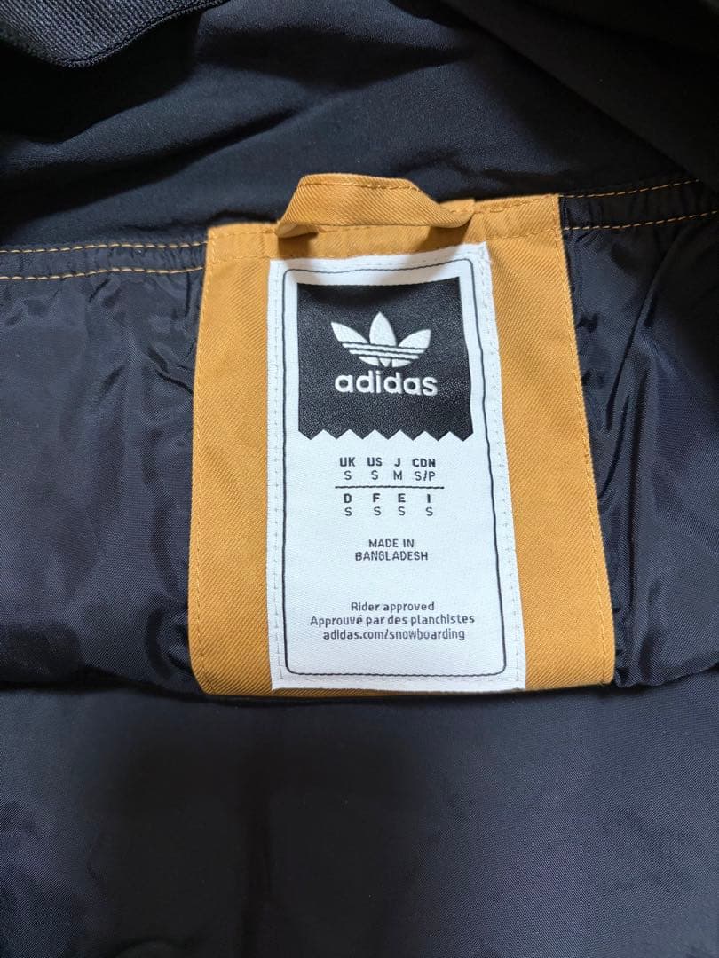 adidasオリジナル ビブパンツ スノーボードウェア