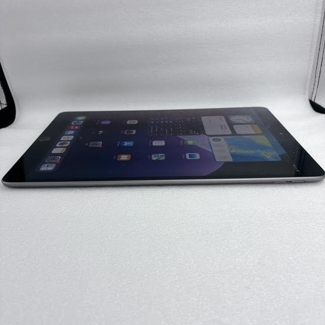 【美品】iPad Air (第3世代) 64GB Wi-Fiモデル