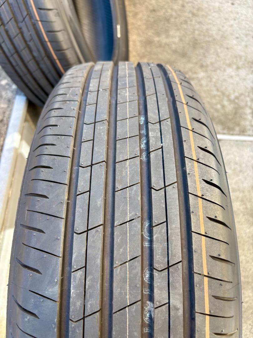 【送料込】トヨタ アルファード40系 純正 タイヤ 225/60R18 新車外し