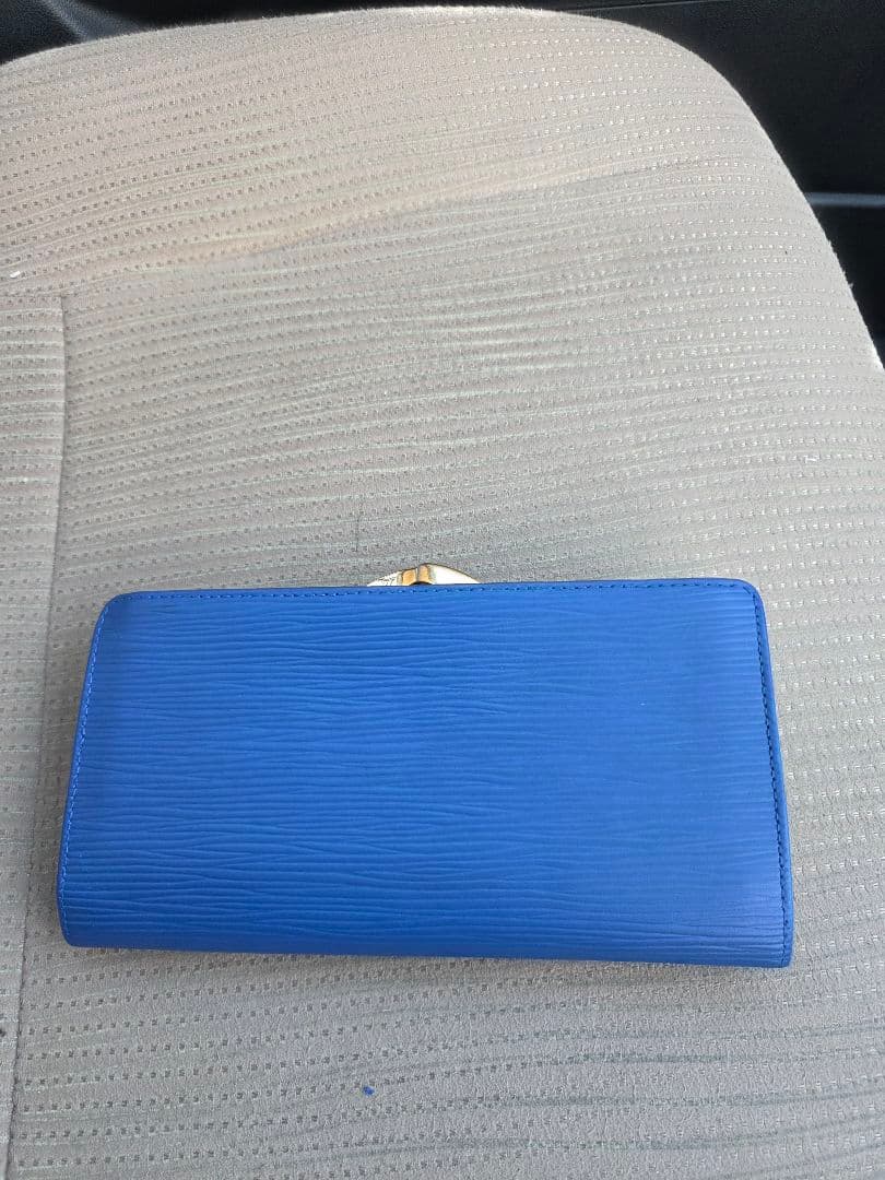 Louis Vuitton 二つ折り財布 青