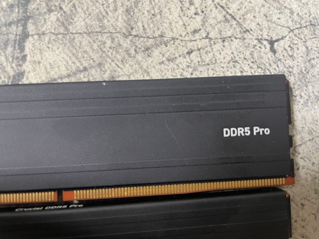 Crucial PRO DDR5-5600 32GB(16GB×2)動作確認済み
