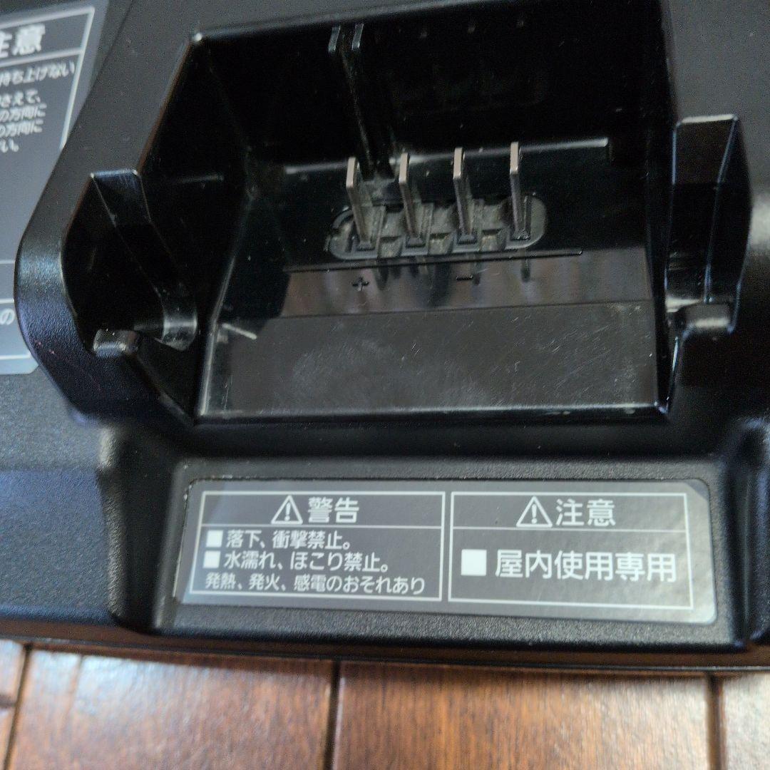 パナソニック電動自転車充電器 NKJ073Z