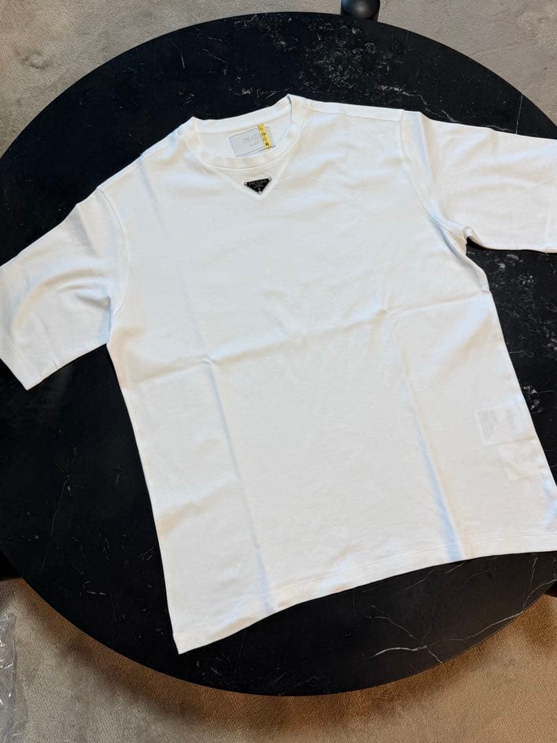 PRADA ホワイト Tシャツ Mサイズ