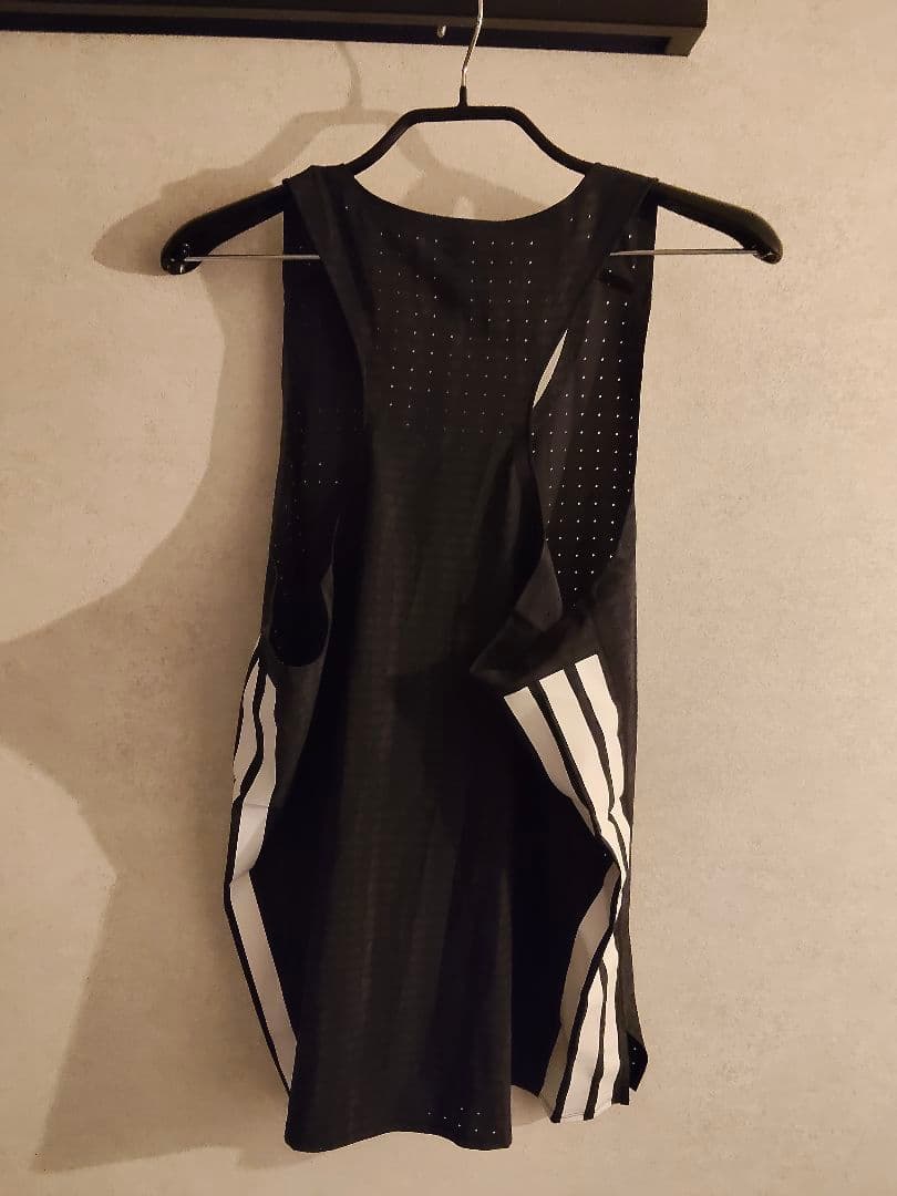 【新品未使用】アディダス adizeroランニングシングレット XL