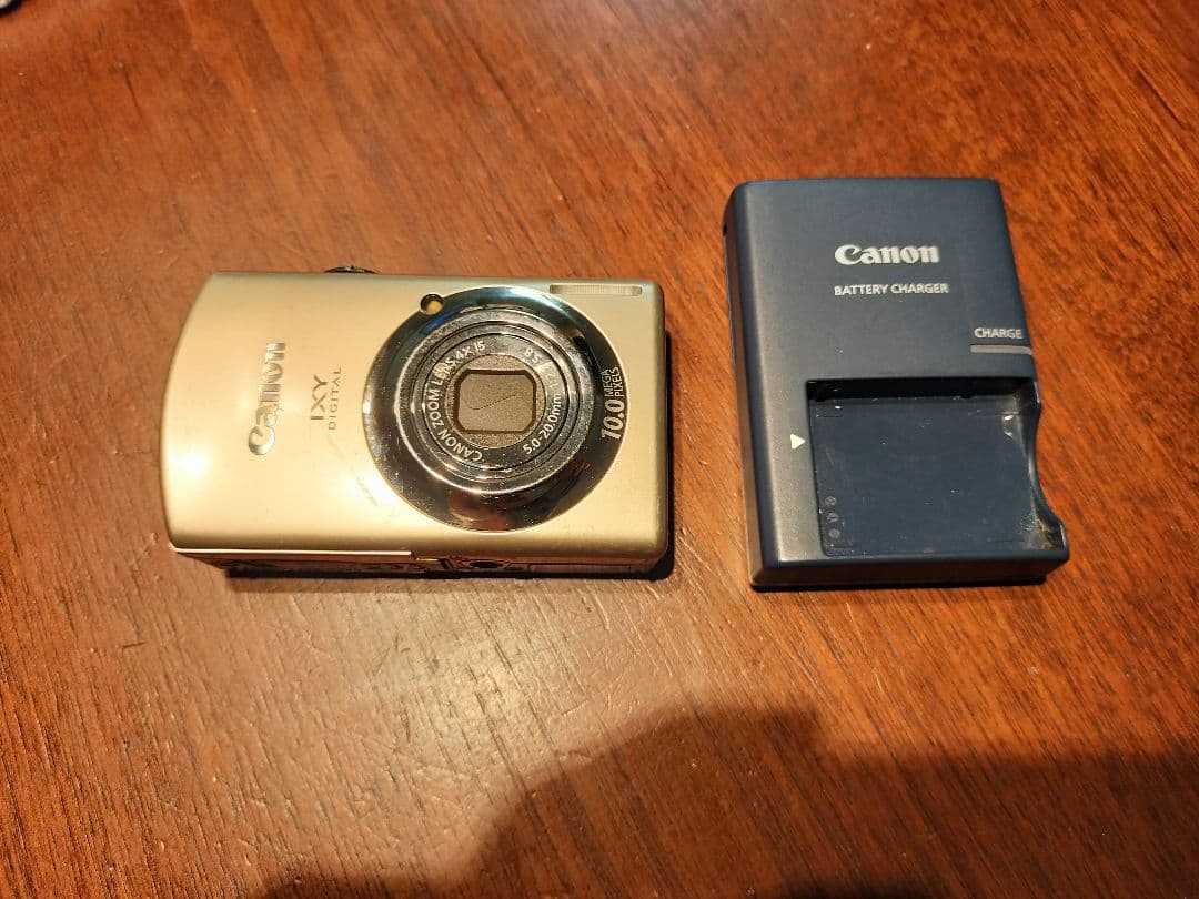 Canon IXY コンパクトデジタルカメラ