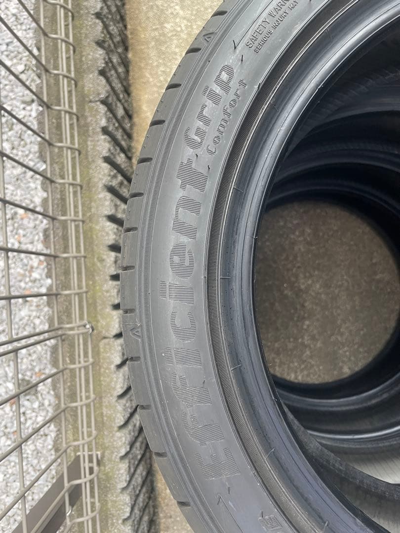グッドイヤー E- Grip Comfort 165/55R15 実走行少ない