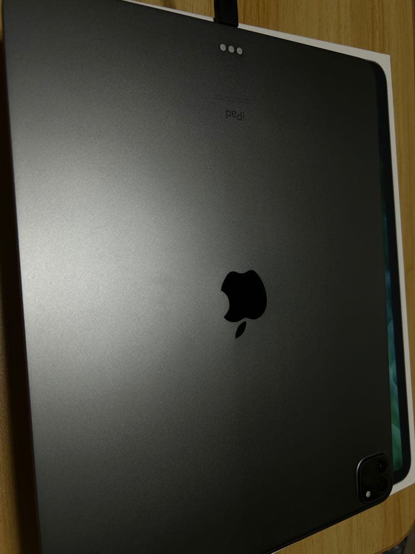 iPad Pro 12.9 4世代 とMagic Keyboard Pencil