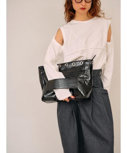 即完売品 新品未使用 null. ビスチェオープンショルダーロングTシャツ