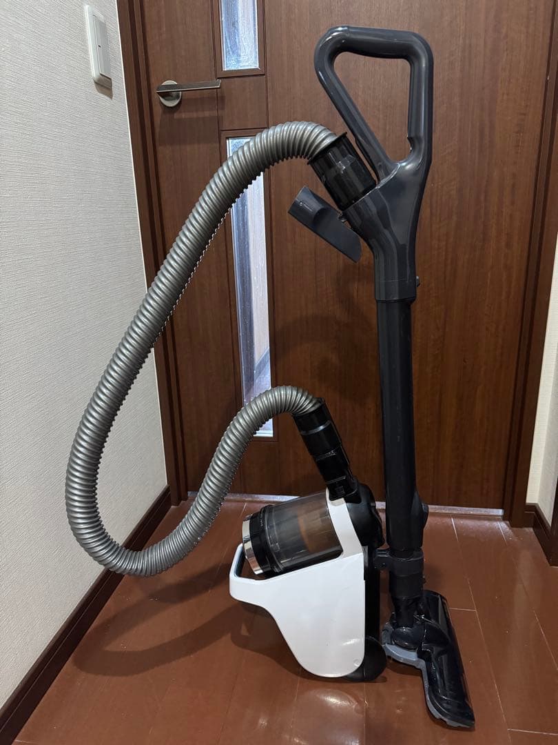 東芝 サイクロン掃除機 VC-C7A 年式／2021年製