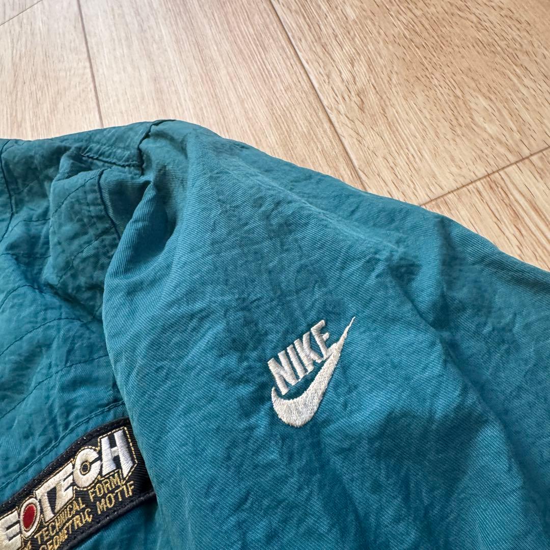 た*く様 【入手困難】NIKE GEO TECH キルティング ジャケット 刺繍