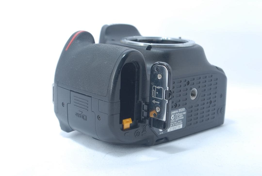 新品級ショット数✨Nikon D5200 スマホ転送 バリアングル液晶 自撮り⭕️