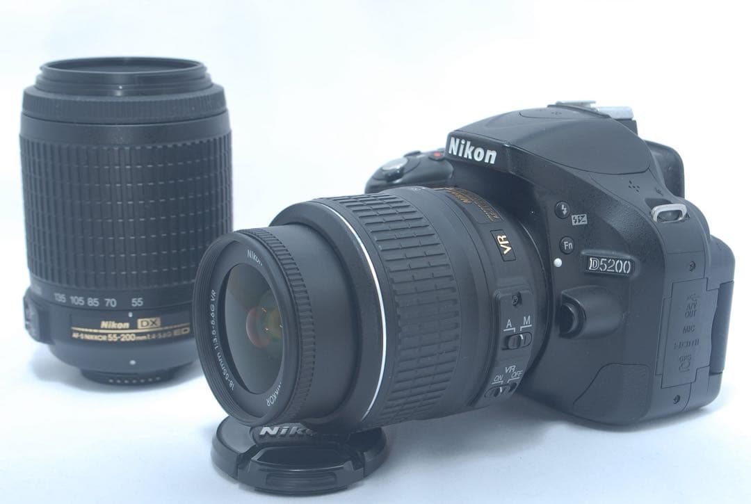 新品級ショット数✨Nikon D5200 スマホ転送 バリアングル液晶 自撮り⭕️