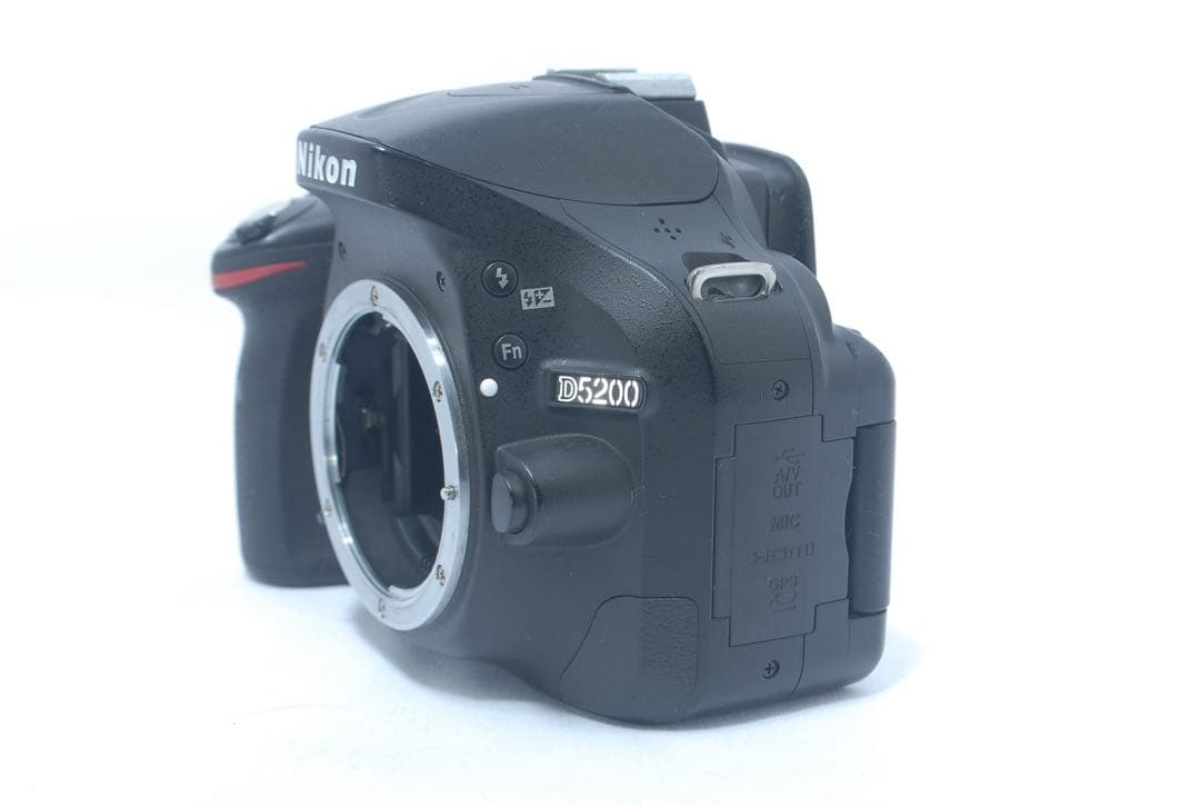 新品級ショット数✨Nikon D5200 スマホ転送 バリアングル液晶 自撮り⭕️
