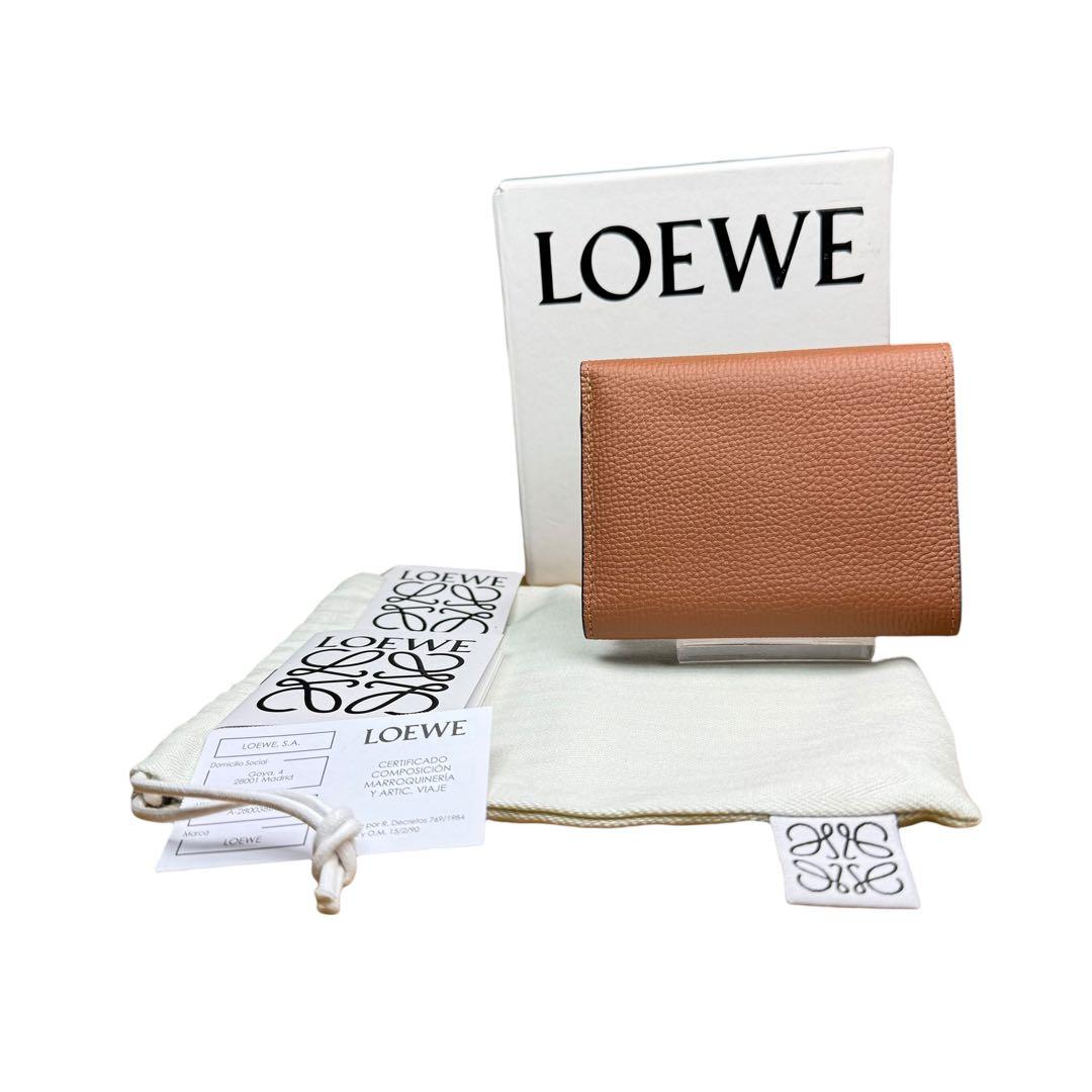 極美品　LOEWE ロエベ アナグラム トライフォールド ウォレット