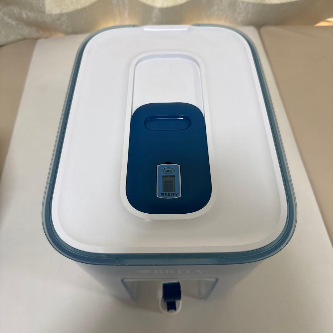 BRITA ブリタ　タンク型浄水器　カートリッジ8個セット フィルター