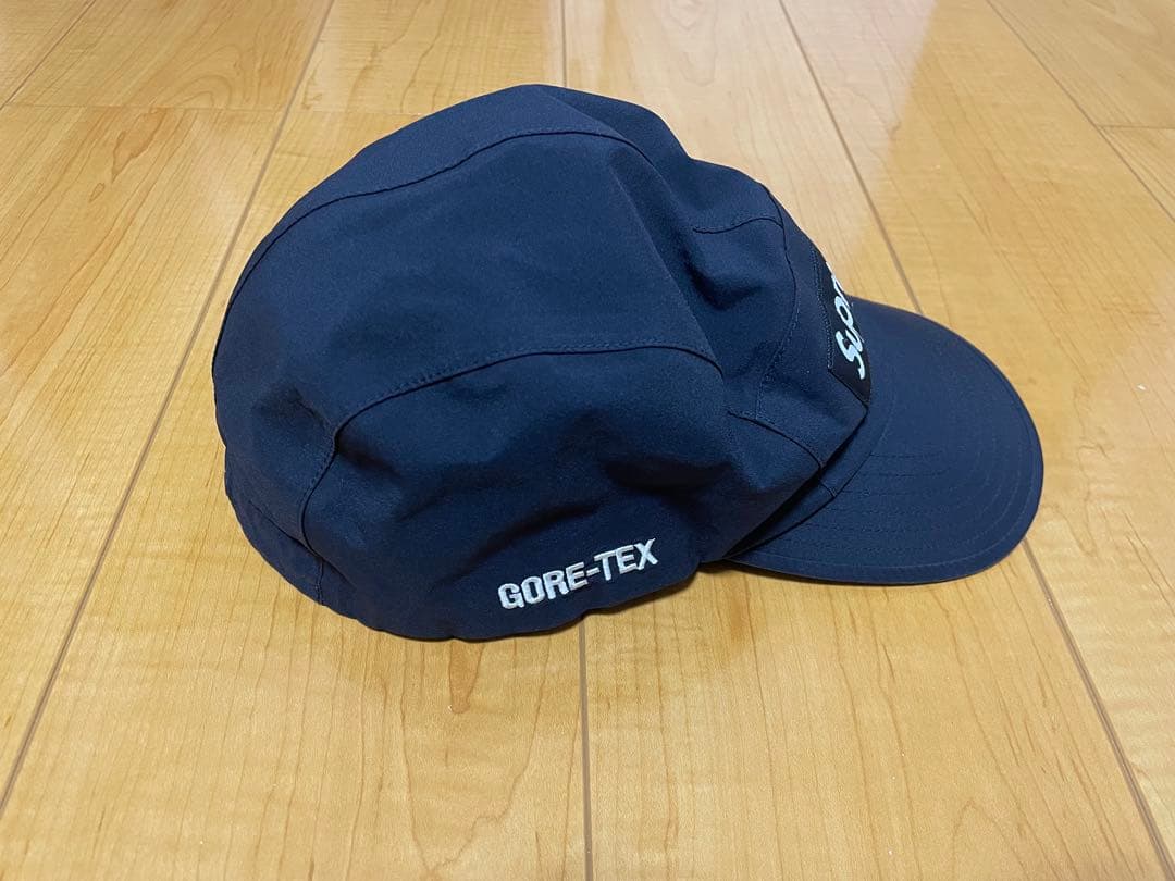 supreme × gore-tex cap