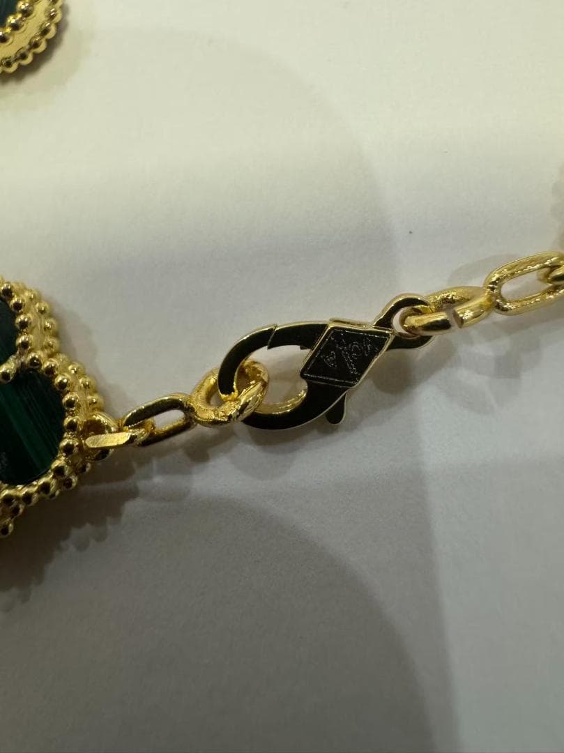 Van Cleef & Arpels ヴァンクリーフ&アーペル