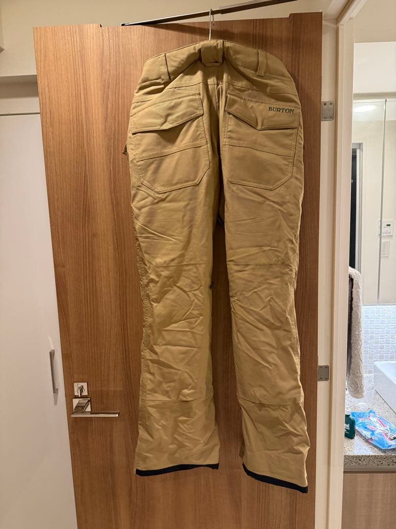 ヒロさん専用BURTON スノーボードパンツ Mサイズ ベージュ