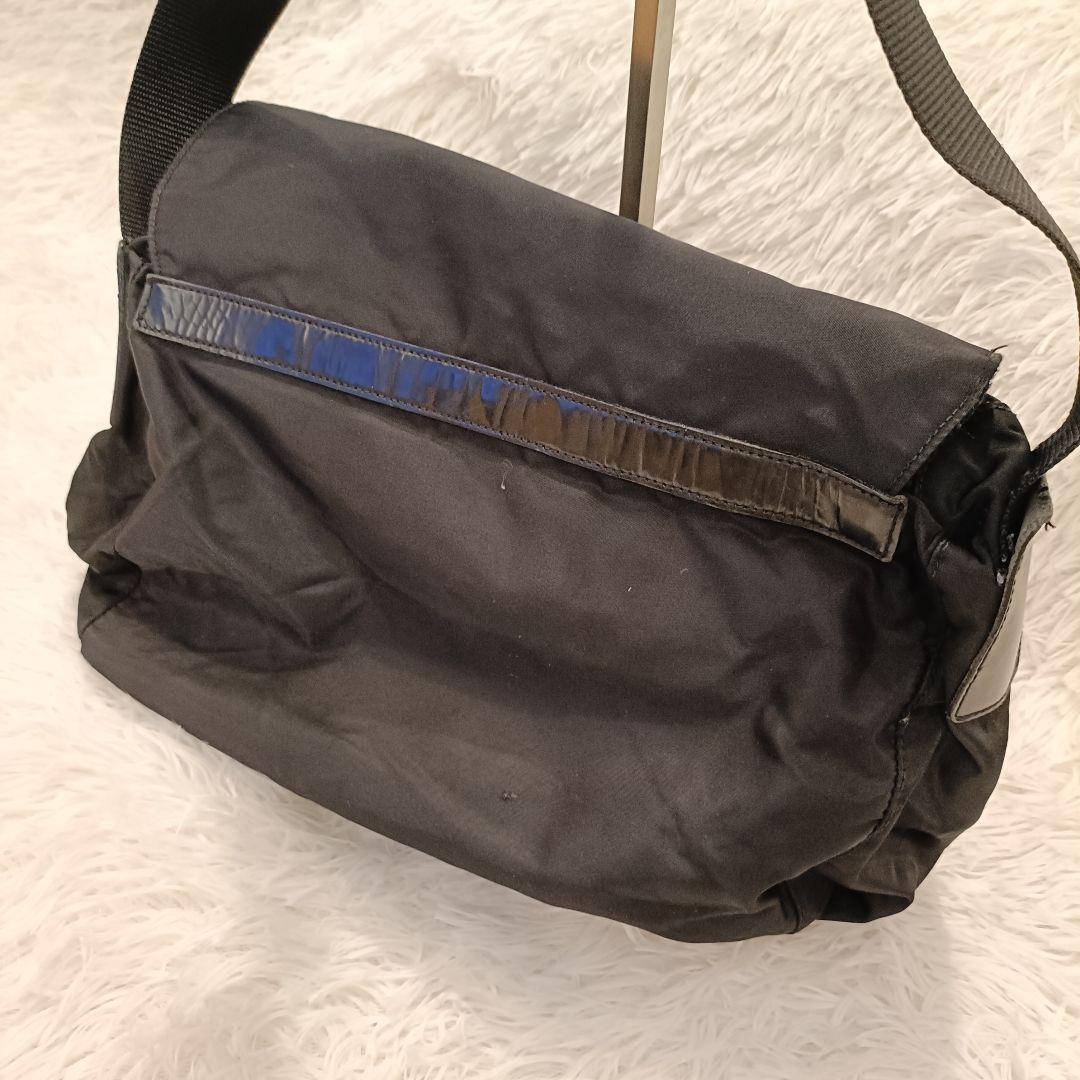 PRADA✨️ メッセンジャーバッグ　ブラック　プラダ　斜め掛け