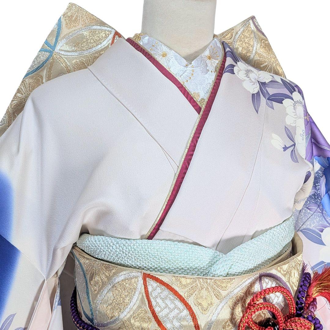 【振袖セット】流水に花模様　白　ブルー　美品　5点セット　正絹　アンティーク