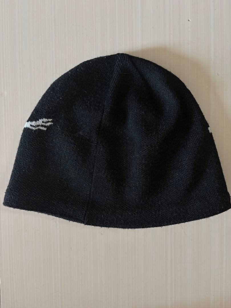 彪*雅様 ARC'TERYX ニット帽 黒 ホワイトデザイン