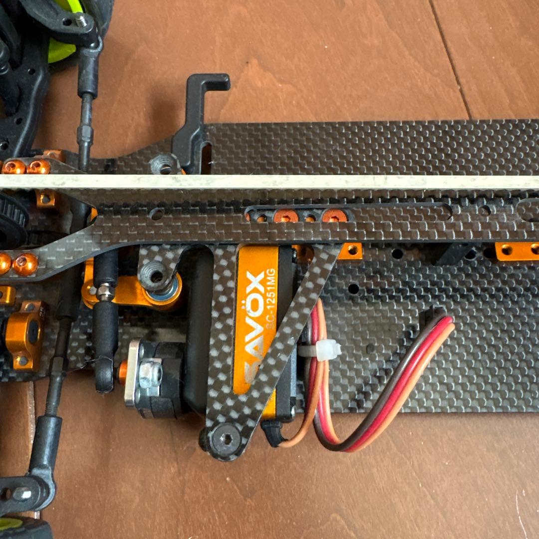 XRAY T4 1/10ツーリングカー　シャーシ　中古美品